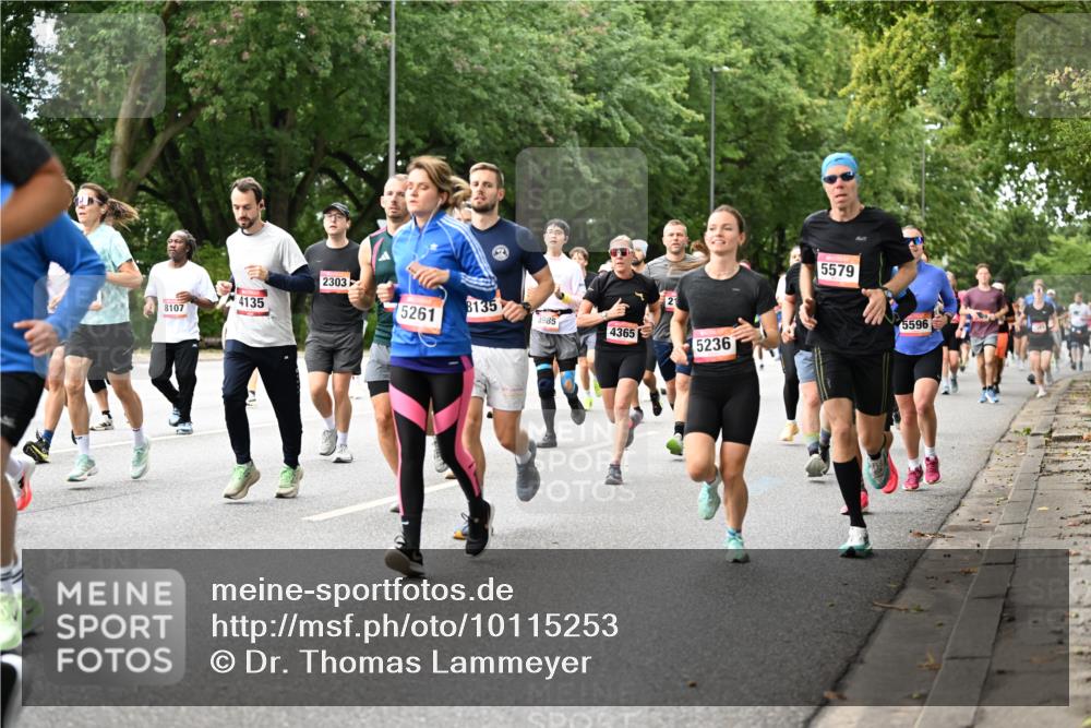 06.09.2026 - CURREX Alsterlauf Dr. Thomas Lammeyer http://msf.ph/oto/10115253 06.09.2026 09:10:08 Laufen 8107, 4135, 2303, 8135, 5261, 4985, 4365, 5236, 5579, 5596 meine-sportfotos.de