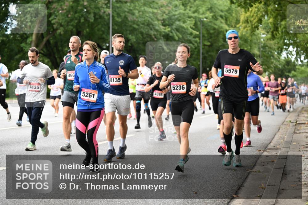 06.09.2026 - CURREX Alsterlauf Dr. Thomas Lammeyer http://msf.ph/oto/10115257 06.09.2026 09:10:08 Laufen 4135, 466, 5261, 8135, 4365, 5236, 5579 meine-sportfotos.de