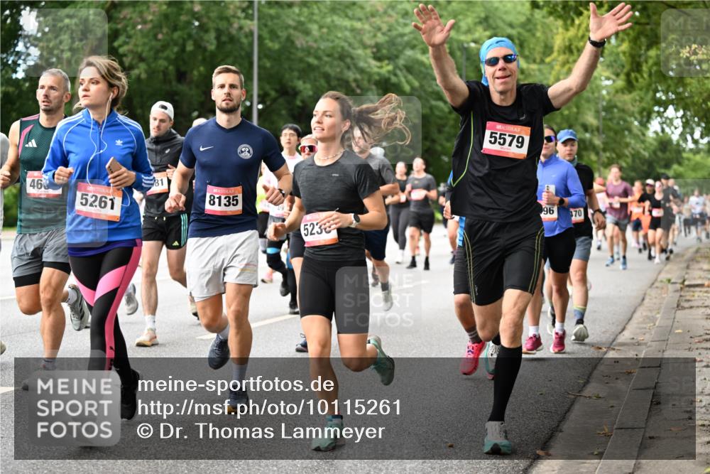 06.09.2026 - CURREX Alsterlauf Dr. Thomas Lammeyer http://msf.ph/oto/10115261 06.09.2026 09:10:09 Laufen 46, 5261, 81, 8135, 523, 5579, 96, 170 meine-sportfotos.de