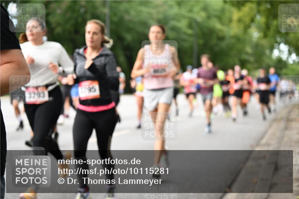 06.09.2026 - CURREX Alsterlauf Dr. Thomas Lammeyer http://msf.ph/oto/10115281 06.09.2026 09:10:12 Laufen 3793, 9795 meine-sportfotos.de