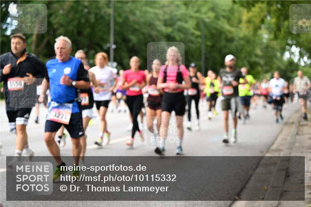 06.09.2026 - CURREX Alsterlauf Dr. Thomas Lammeyer http://msf.ph/oto/10115332 06.09.2026 09:10:20 Laufen 5550, 3271 meine-sportfotos.de