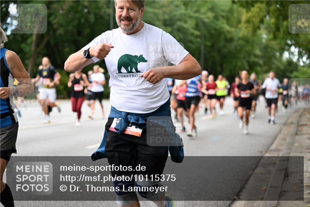 06.09.2026 - CURREX Alsterlauf Dr. Thomas Lammeyer http://msf.ph/oto/10115375 06.09.2026 09:10:27 Laufen  meine-sportfotos.de