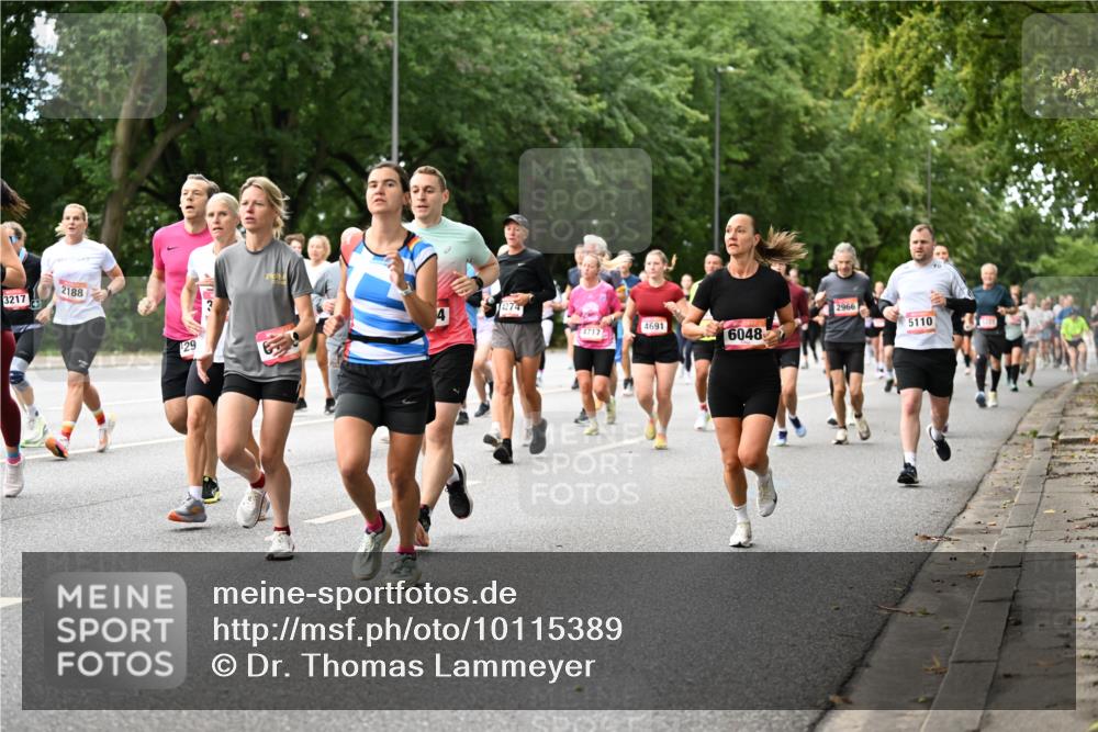 06.09.2026 - CURREX Alsterlauf Dr. Thomas Lammeyer http://msf.ph/oto/10115389 06.09.2026 09:10:28 Laufen 3217, 2188, 129, 14274, 2966, 4691, 5110, 4717, 6048 meine-sportfotos.de