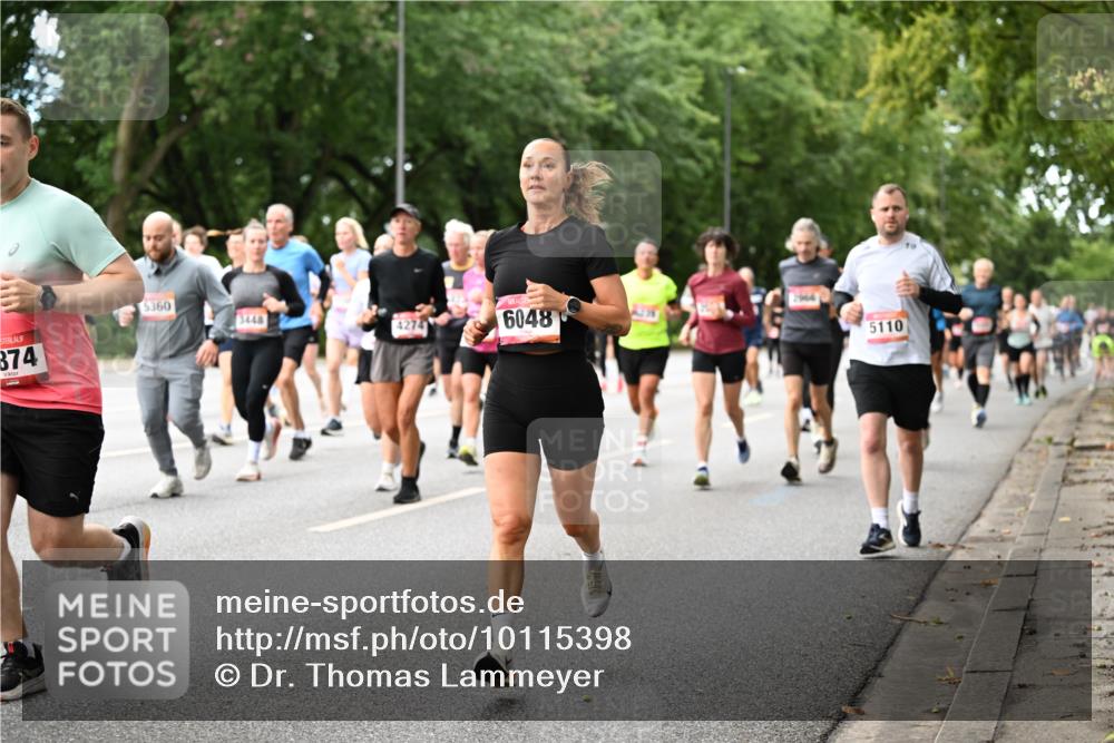 06.09.2026 - CURREX Alsterlauf Dr. Thomas Lammeyer http://msf.ph/oto/10115398 06.09.2026 09:10:29 Laufen 5360, 874, 3448, 4274, 6048, 5110 meine-sportfotos.de