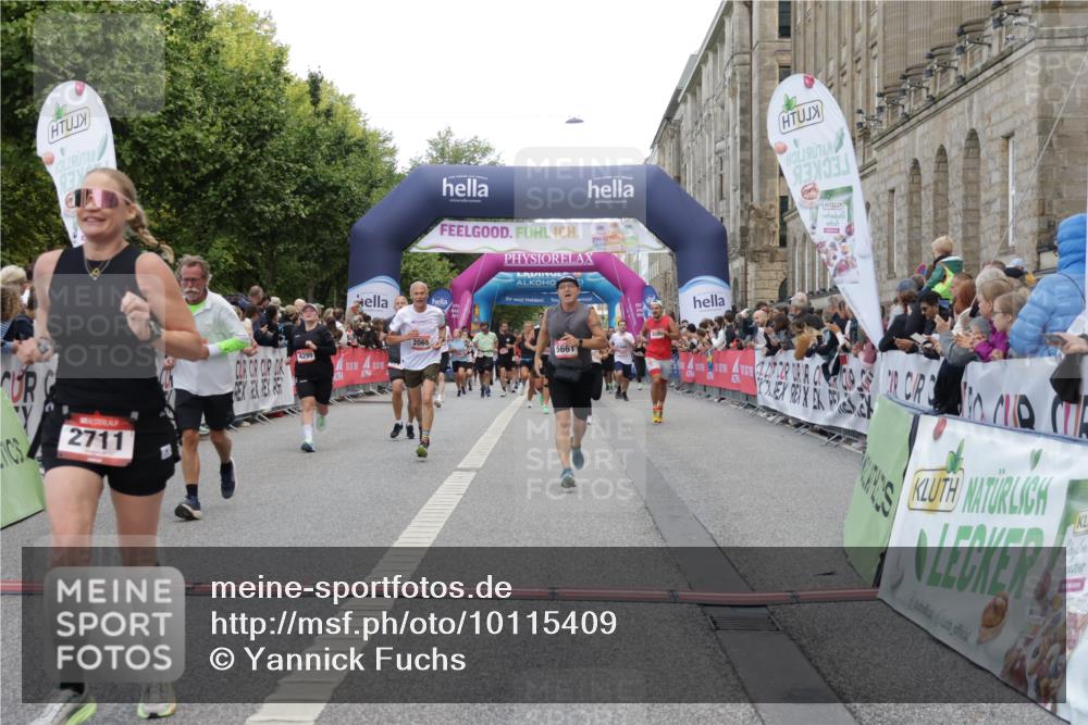 06.09.2026 - CURREX Alsterlauf Yannick Fuchs http://msf.ph/oto/10115409 06.09.2026 09:58:52 Ziel 2017, 2065, 2244, 2711, 3078, 3313, 3691, 4080, 4081, 4299, 5557, 5661, 5764, 5810, 5964, 6111, 6311 meine-sportfotos.de