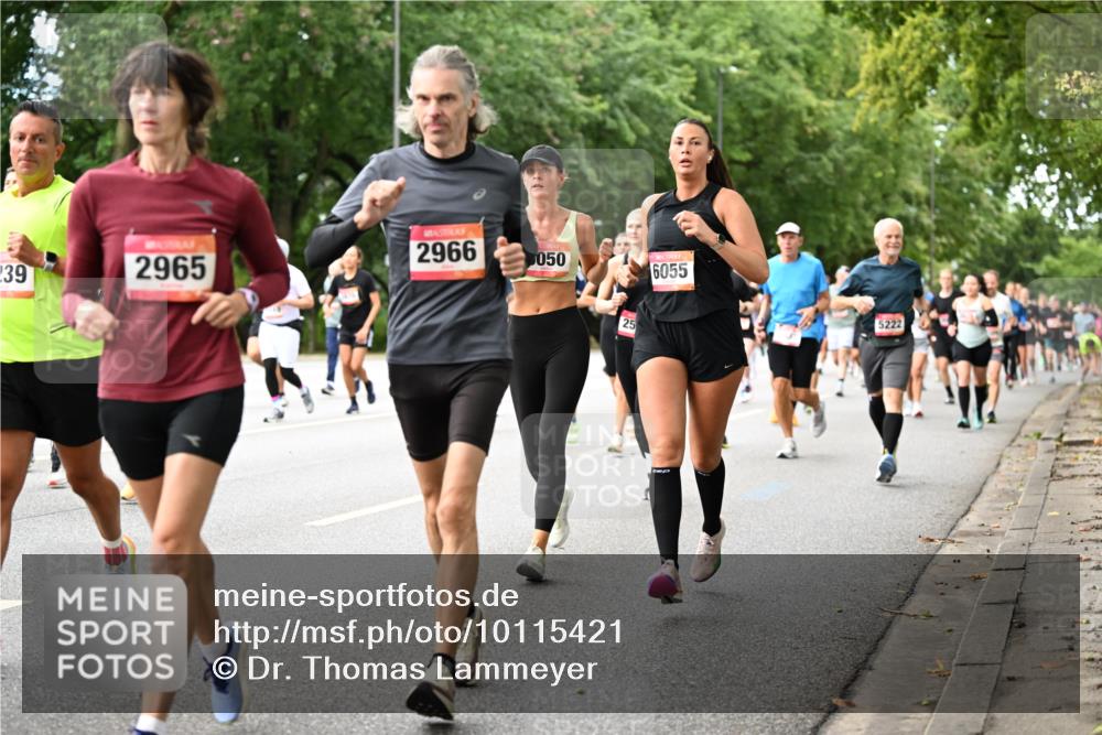 06.09.2026 - CURREX Alsterlauf Dr. Thomas Lammeyer http://msf.ph/oto/10115421 06.09.2026 09:10:33 Laufen 2966, 239, 2965, 050, 25, 6055, 5222 meine-sportfotos.de