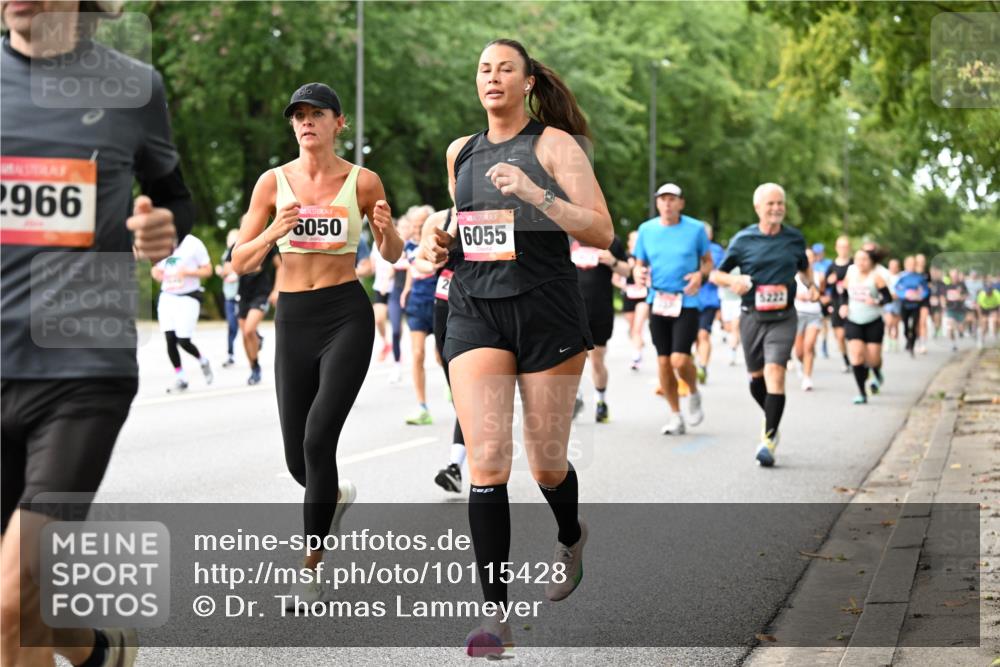 06.09.2026 - CURREX Alsterlauf Dr. Thomas Lammeyer http://msf.ph/oto/10115428 06.09.2026 09:10:33 Laufen 2966, 6050, 6055, 5222 meine-sportfotos.de