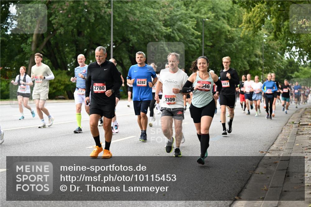 06.09.2026 - CURREX Alsterlauf Dr. Thomas Lammeyer http://msf.ph/oto/10115453 06.09.2026 09:10:37 Laufen 2396, 4225, 4577, 2780, 6282, 2309, 546, 3661 meine-sportfotos.de