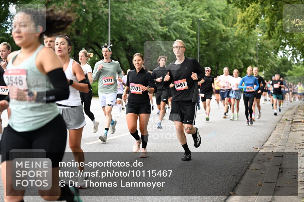 06.09.2026 - CURREX Alsterlauf Dr. Thomas Lammeyer http://msf.ph/oto/10115467 06.09.2026 09:10:39 Laufen 3546, 578, 5381, 3701, 3661, 28777 meine-sportfotos.de