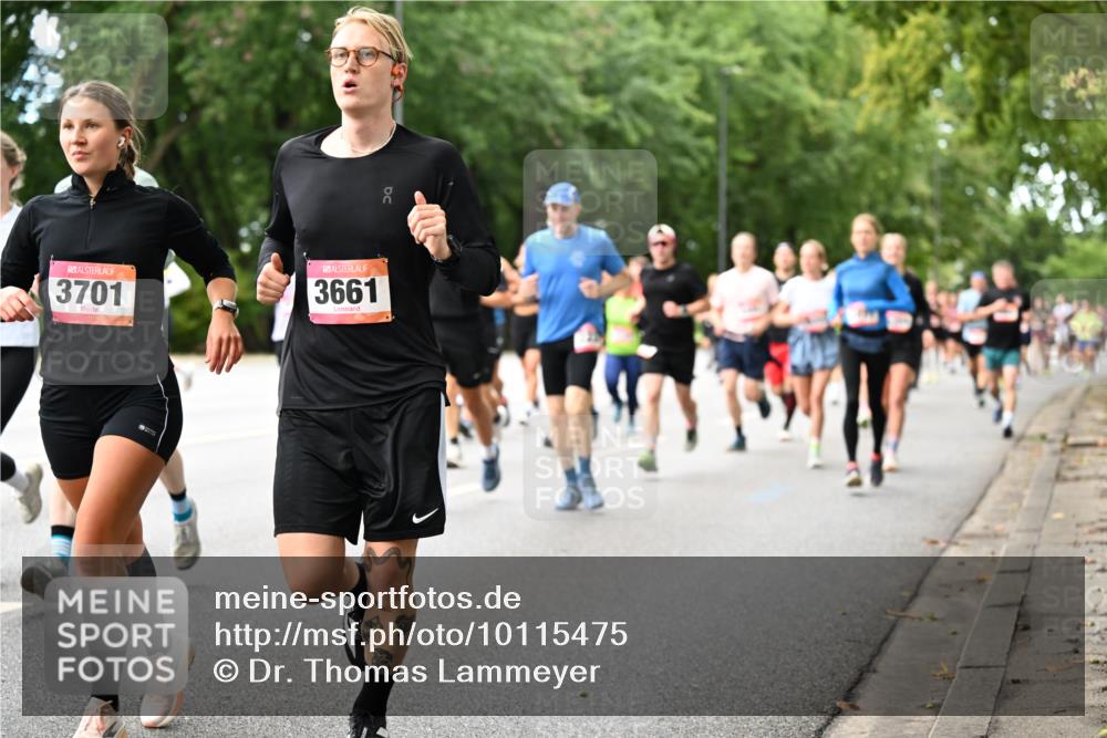 06.09.2026 - CURREX Alsterlauf Dr. Thomas Lammeyer http://msf.ph/oto/10115475 06.09.2026 09:10:40 Laufen 3701, 3661 meine-sportfotos.de