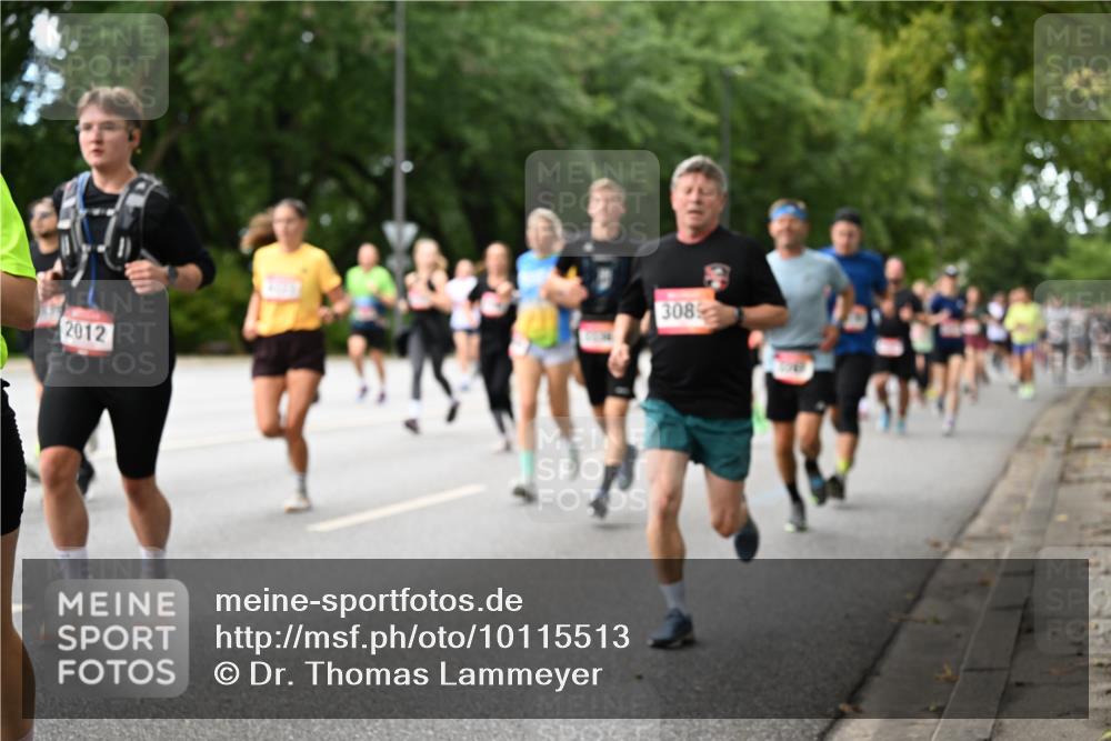 06.09.2026 - CURREX Alsterlauf Dr. Thomas Lammeyer http://msf.ph/oto/10115513 06.09.2026 09:10:45 Laufen 2012, 308 meine-sportfotos.de