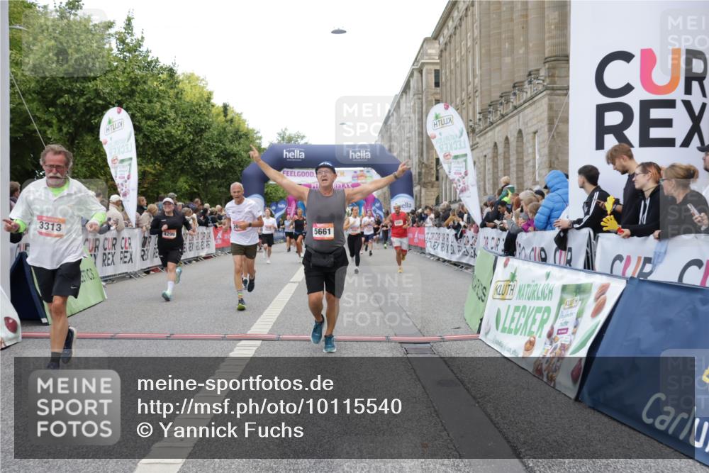 06.09.2026 - CURREX Alsterlauf Yannick Fuchs http://msf.ph/oto/10115540 06.09.2026 09:58:54 Ziel 2017, 2065, 2244, 2711, 3078, 3313, 3323, 3691, 4048, 4080, 4081, 4299, 4605, 4779, 5100, 5557, 5661, 6111, 6311 meine-sportfotos.de