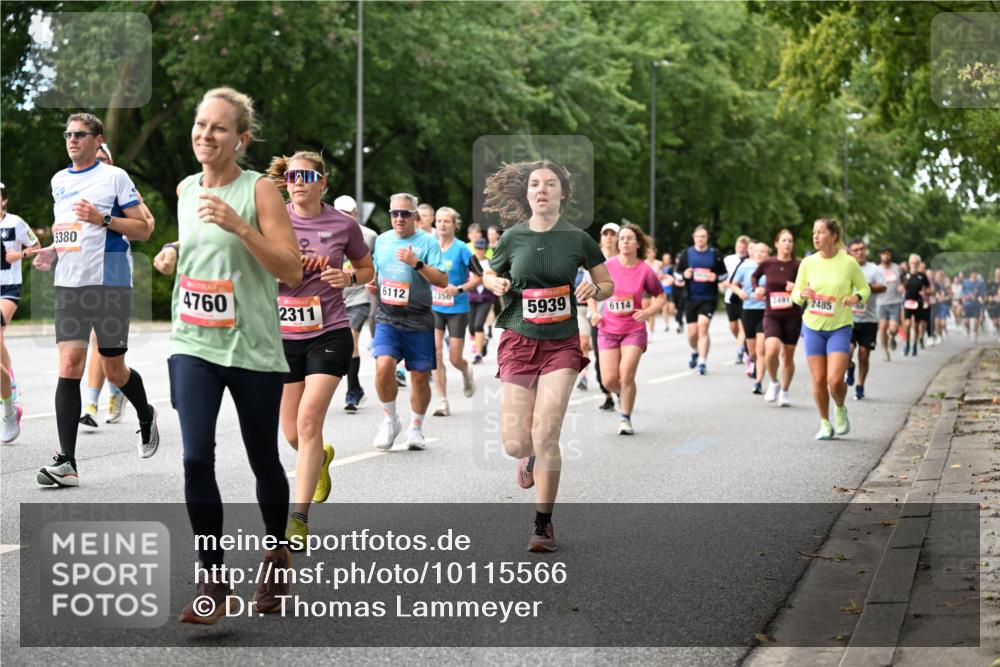 06.09.2026 - CURREX Alsterlauf Dr. Thomas Lammeyer http://msf.ph/oto/10115566 06.09.2026 09:10:52 Laufen 5380, 6112, 2356, 4760, 2311, 5939, 6114, 2491, 2485 meine-sportfotos.de