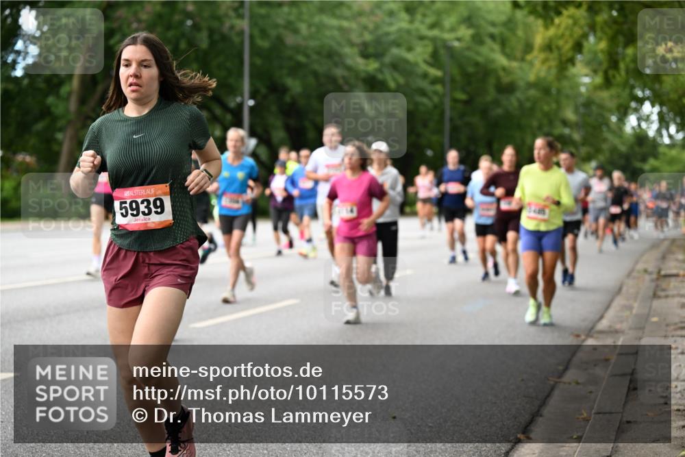 06.09.2026 - CURREX Alsterlauf Dr. Thomas Lammeyer http://msf.ph/oto/10115573 06.09.2026 09:10:53 Laufen 5939 meine-sportfotos.de