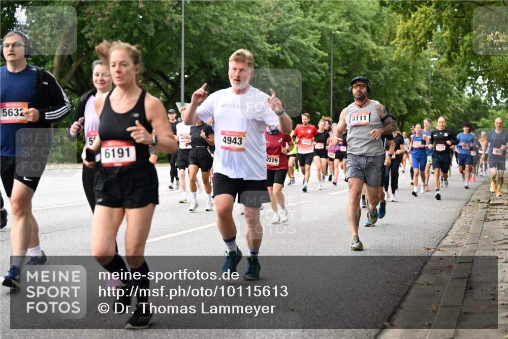 06.09.2026 - CURREX Alsterlauf Dr. Thomas Lammeyer http://msf.ph/oto/10115613 06.09.2026 09:10:59 Laufen 5632, 5, 40, 6191, 4943, 2229, 3205, 14111, 3231, 3852 meine-sportfotos.de