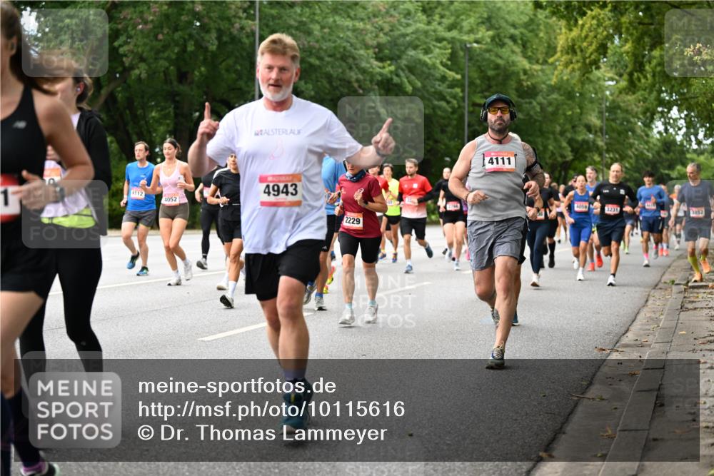 06.09.2026 - CURREX Alsterlauf Dr. Thomas Lammeyer http://msf.ph/oto/10115616 06.09.2026 09:11:00 Laufen 4112, 4052, 4943, 2229, 4111, 23, 4059, 3231, 3852 meine-sportfotos.de