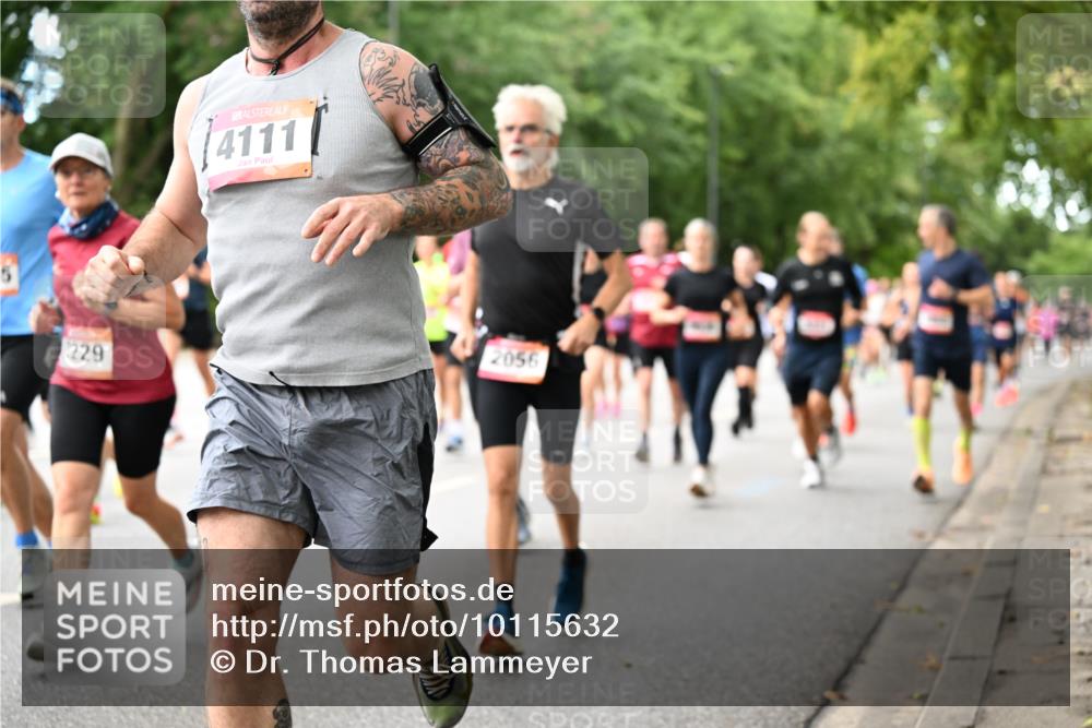06.09.2026 - CURREX Alsterlauf Dr. Thomas Lammeyer http://msf.ph/oto/10115632 06.09.2026 09:11:02 Laufen 5, 1229, 4111, 2056 meine-sportfotos.de