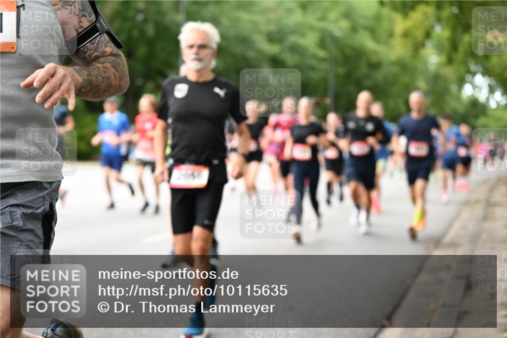 06.09.2026 - CURREX Alsterlauf Dr. Thomas Lammeyer http://msf.ph/oto/10115635 06.09.2026 09:11:02 Laufen  meine-sportfotos.de