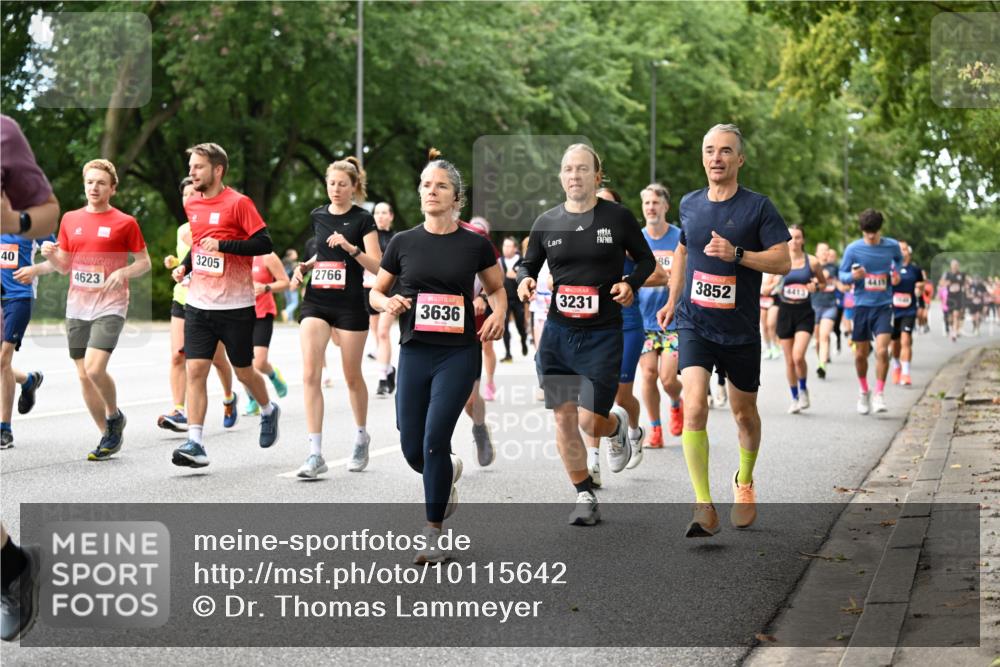 06.09.2026 - CURREX Alsterlauf Dr. Thomas Lammeyer http://msf.ph/oto/10115642 06.09.2026 09:11:03 Laufen 3205, 40, 4623, 2766, 86, 3852, 4413, 3636, 3231 meine-sportfotos.de