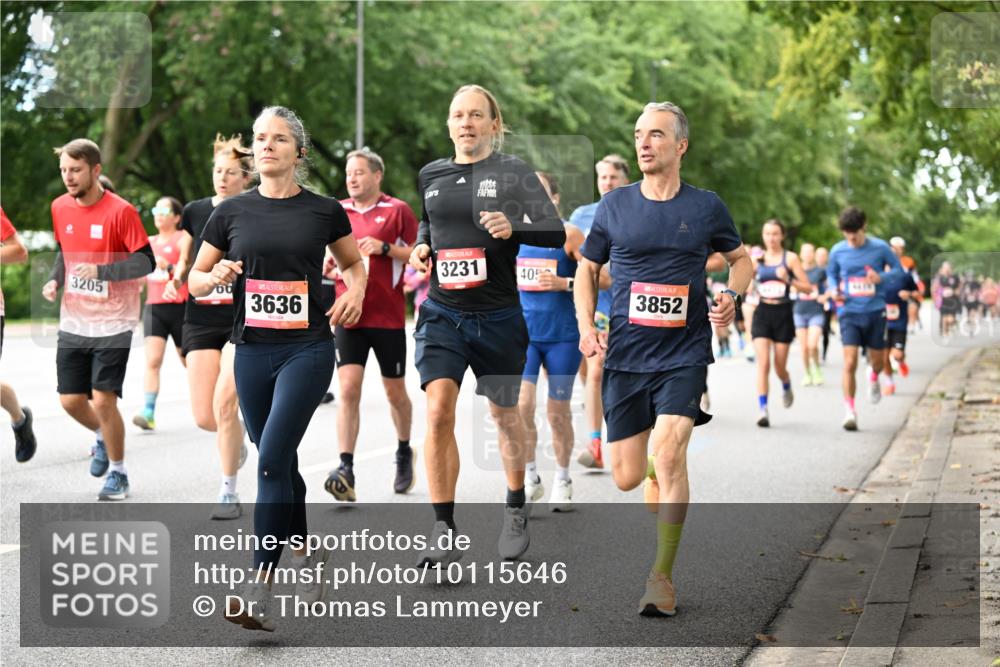 06.09.2026 - CURREX Alsterlauf Dr. Thomas Lammeyer http://msf.ph/oto/10115646 06.09.2026 09:11:04 Laufen 3205, 60, 3636, 3231, 405, 3852, 21 meine-sportfotos.de