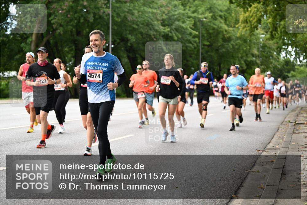 06.09.2026 - CURREX Alsterlauf Dr. Thomas Lammeyer http://msf.ph/oto/10115725 06.09.2026 09:11:17 Laufen 423, 081, 4574, 3521, 3082 meine-sportfotos.de