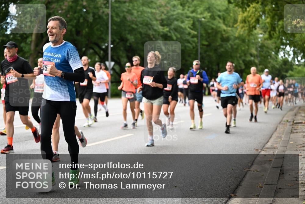 06.09.2026 - CURREX Alsterlauf Dr. Thomas Lammeyer http://msf.ph/oto/10115727 06.09.2026 09:11:17 Laufen 4425, 45, 4081 meine-sportfotos.de