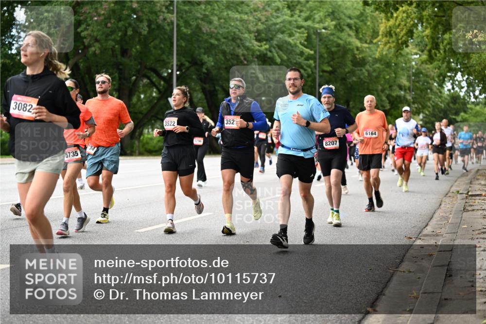 06.09.2026 - CURREX Alsterlauf Dr. Thomas Lammeyer http://msf.ph/oto/10115737 06.09.2026 09:11:19 Laufen 3082, 5735, 3522, 5296, 352, 8207, 6164 meine-sportfotos.de