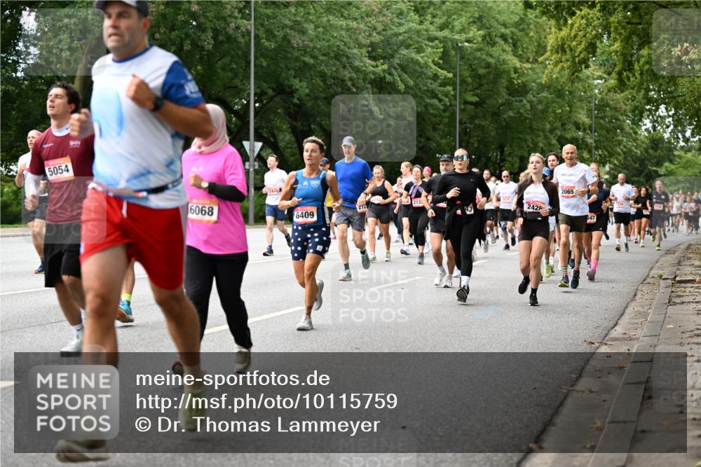 06.09.2026 - CURREX Alsterlauf Dr. Thomas Lammeyer http://msf.ph/oto/10115759 06.09.2026 09:11:23 Laufen 5054, 6068, 24, 2065, 2531, 2133, 2428, 6409 meine-sportfotos.de