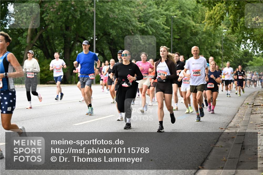 06.09.2026 - CURREX Alsterlauf Dr. Thomas Lammeyer http://msf.ph/oto/10115768 06.09.2026 09:11:25 Laufen 3519, 5247, 272, 304, 2343, 2428, 5818, 2065, 2947 meine-sportfotos.de