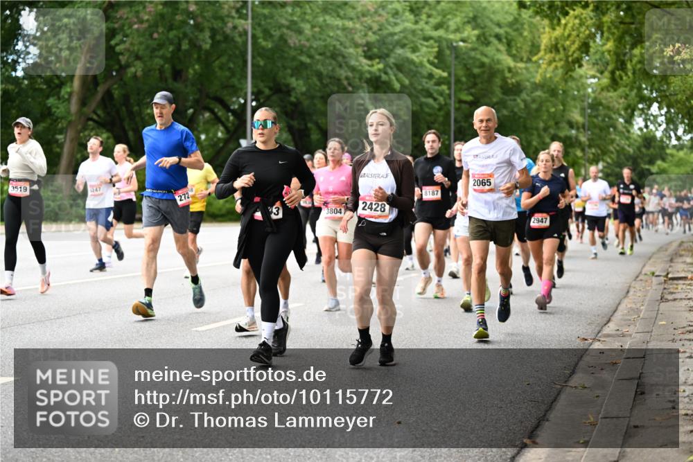 06.09.2026 - CURREX Alsterlauf Dr. Thomas Lammeyer http://msf.ph/oto/10115772 06.09.2026 09:11:25 Laufen 3519, 247, 272, 2065, 8187, 2428, 3804, 2947 meine-sportfotos.de