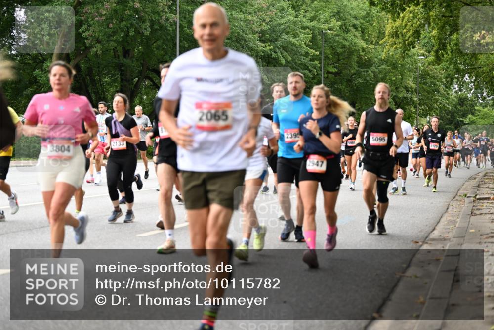 06.09.2026 - CURREX Alsterlauf Dr. Thomas Lammeyer http://msf.ph/oto/10115782 06.09.2026 09:11:27 Laufen 3804, 2133, 2065, 2395, 2947, 5081, 5095, 2120 meine-sportfotos.de