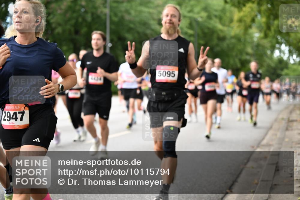 06.09.2026 - CURREX Alsterlauf Dr. Thomas Lammeyer http://msf.ph/oto/10115794 06.09.2026 09:11:29 Laufen 2947, 5095 meine-sportfotos.de