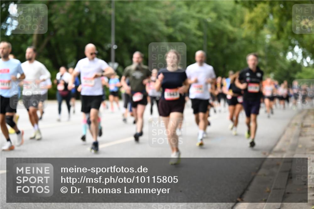 06.09.2026 - CURREX Alsterlauf Dr. Thomas Lammeyer http://msf.ph/oto/10115805 06.09.2026 09:11:30 Laufen  meine-sportfotos.de
