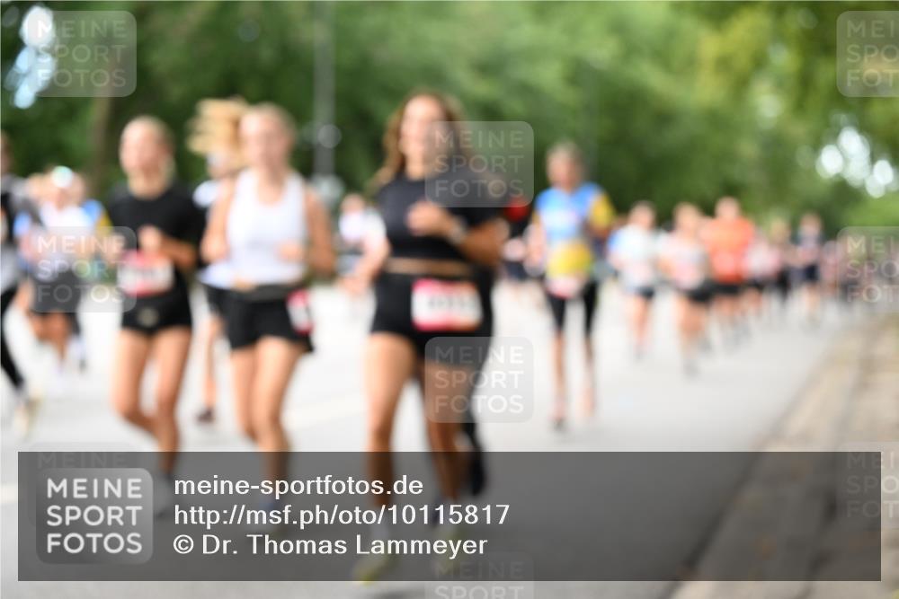 06.09.2026 - CURREX Alsterlauf Dr. Thomas Lammeyer http://msf.ph/oto/10115817 06.09.2026 09:11:33 Laufen  meine-sportfotos.de