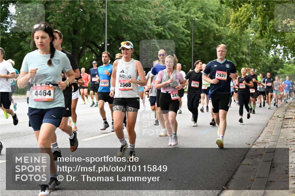 06.09.2026 - CURREX Alsterlauf Dr. Thomas Lammeyer http://msf.ph/oto/10115849 06.09.2026 09:11:40 Laufen 4464, 5707, 2968, 2476, 6379, 2931, 5653, 2257 meine-sportfotos.de