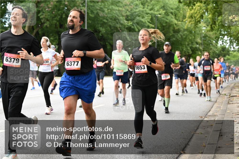 06.09.2026 - CURREX Alsterlauf Dr. Thomas Lammeyer http://msf.ph/oto/10115869 06.09.2026 09:11:43 Laufen 6379, 130, 6377, 5087, 5653, 2257, 5810 meine-sportfotos.de