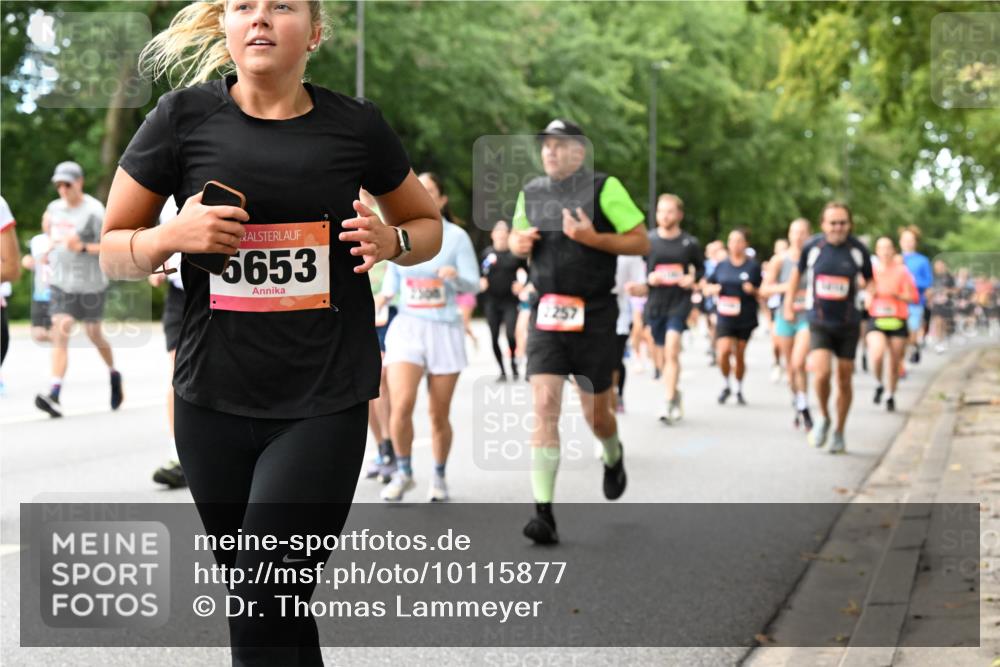 06.09.2026 - CURREX Alsterlauf Dr. Thomas Lammeyer http://msf.ph/oto/10115877 06.09.2026 09:11:45 Laufen 5653, 2257 meine-sportfotos.de