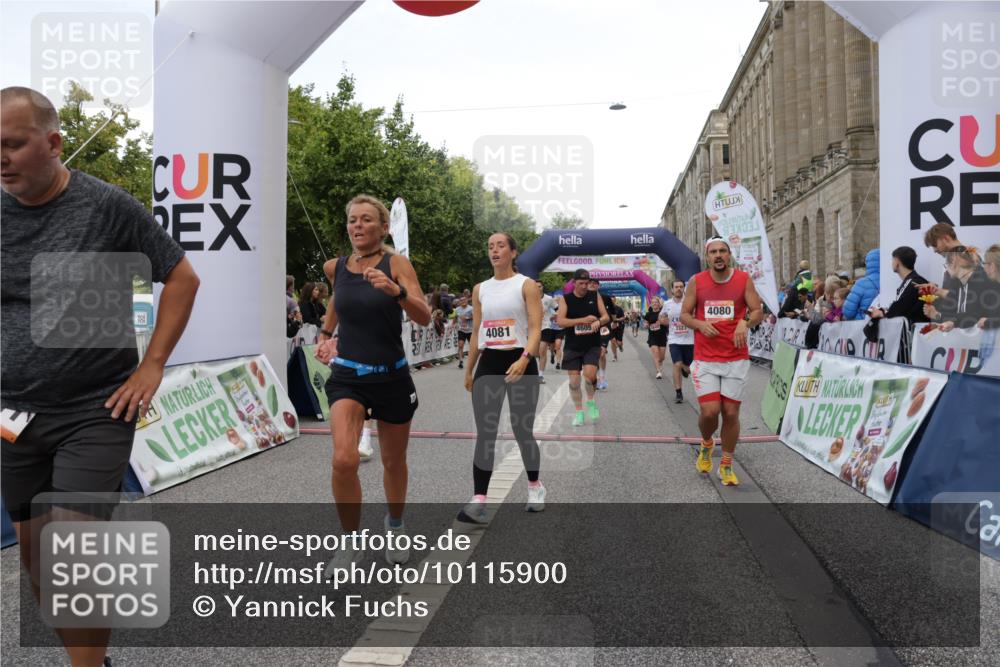 06.09.2026 - CURREX Alsterlauf Yannick Fuchs http://msf.ph/oto/10115900 06.09.2026 09:58:58 Ziel 2060, 2065, 2649, 2711, 2981, 3049, 3203, 3313, 3323, 3517, 3552, 3765, 4048, 4080, 4081, 4299, 4605, 4779, 5099, 5100, 5661, 6064, 6065, 6311, 8051, 8206, 8265, 8320 meine-sportfotos.de