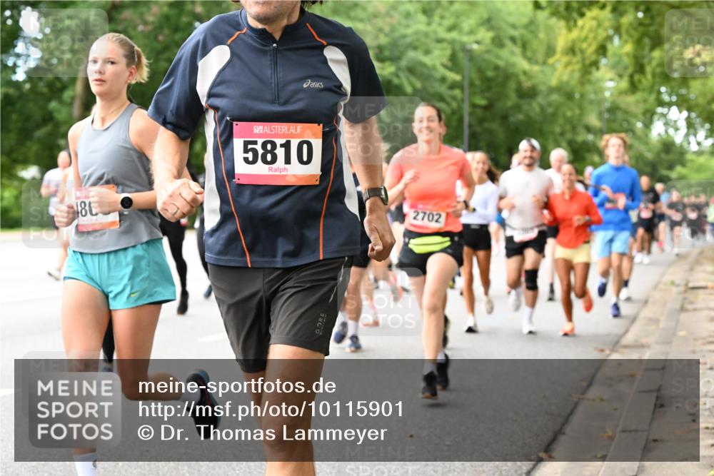 06.09.2026 - CURREX Alsterlauf Dr. Thomas Lammeyer http://msf.ph/oto/10115901 06.09.2026 09:11:48 Laufen 8, 5810, 2702 meine-sportfotos.de