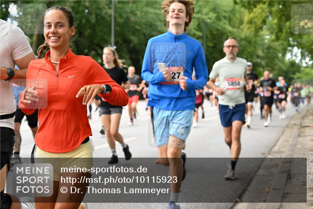 06.09.2026 - CURREX Alsterlauf Dr. Thomas Lammeyer http://msf.ph/oto/10115923 06.09.2026 09:11:51 Laufen 27, 5858 meine-sportfotos.de