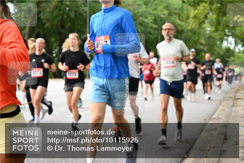 06.09.2026 - CURREX Alsterlauf Dr. Thomas Lammeyer http://msf.ph/oto/10115925 06.09.2026 09:11:51 Laufen 1273, 1272, 8, 3858 meine-sportfotos.de