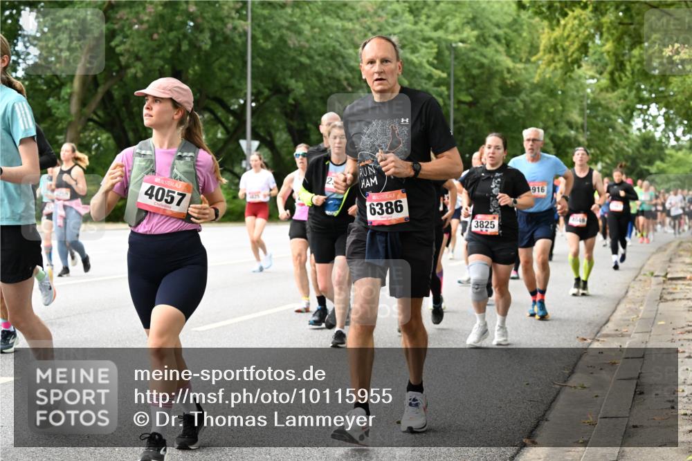 06.09.2026 - CURREX Alsterlauf Dr. Thomas Lammeyer http://msf.ph/oto/10115955 06.09.2026 09:11:56 Laufen 4057, 425, 6386, 3825, 916, 4049 meine-sportfotos.de