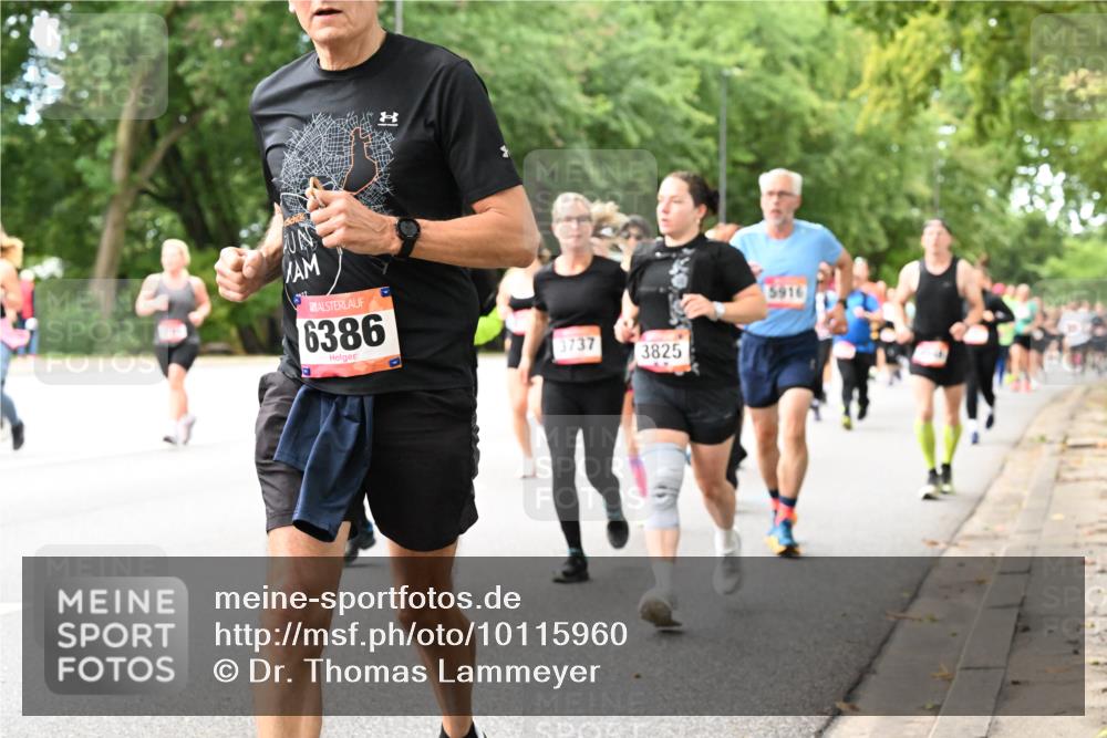 06.09.2026 - CURREX Alsterlauf Dr. Thomas Lammeyer http://msf.ph/oto/10115960 06.09.2026 09:11:57 Laufen 6386, 3737, 3825, 5916 meine-sportfotos.de