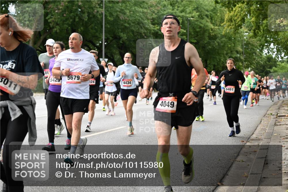 06.09.2026 - CURREX Alsterlauf Dr. Thomas Lammeyer http://msf.ph/oto/10115980 06.09.2026 09:12:00 Laufen 81, 5679, 3011, 5429, 624, 2220, 4434, 4049, 5461 meine-sportfotos.de