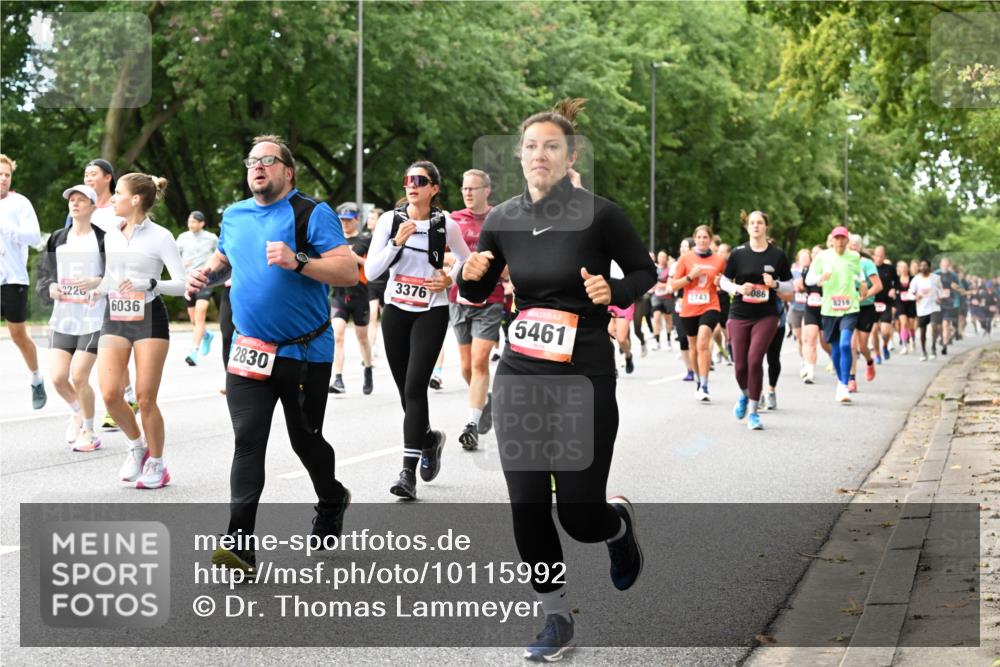 06.09.2026 - CURREX Alsterlauf Dr. Thomas Lammeyer http://msf.ph/oto/10115992 06.09.2026 09:12:02 Laufen 2220, 6036, 2830, 086, 2743, 8219, 3376, 5461 meine-sportfotos.de