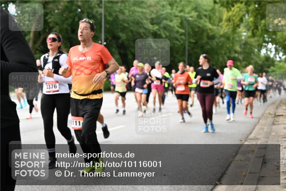 06.09.2026 - CURREX Alsterlauf Dr. Thomas Lammeyer http://msf.ph/oto/10116001 06.09.2026 09:12:03 Laufen 3376, 111 meine-sportfotos.de