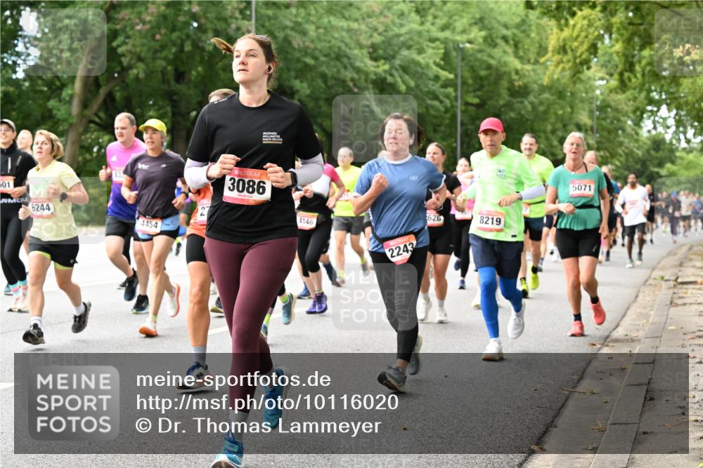 06.09.2026 - CURREX Alsterlauf Dr. Thomas Lammeyer http://msf.ph/oto/10116020 06.09.2026 09:12:06 Laufen 501, 6244, 833, 4454, 3086, 4146, 2243, 626, 8219, 5071 meine-sportfotos.de