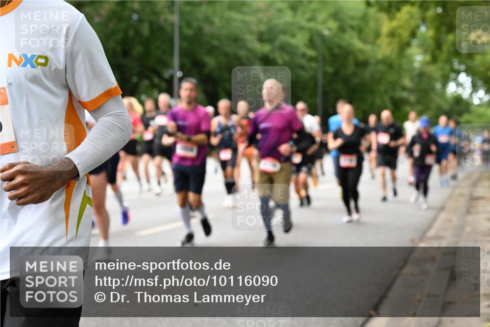 06.09.2026 - CURREX Alsterlauf Dr. Thomas Lammeyer http://msf.ph/oto/10116090 06.09.2026 09:12:15 Laufen  meine-sportfotos.de