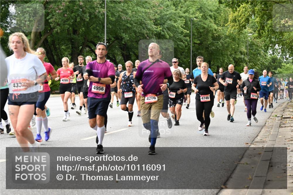 06.09.2026 - CURREX Alsterlauf Dr. Thomas Lammeyer http://msf.ph/oto/10116091 06.09.2026 09:12:15 Laufen 433, 4285, 07, 4956, 3567, 4266, 4095, 4746, 2152, 3216, 8319 meine-sportfotos.de