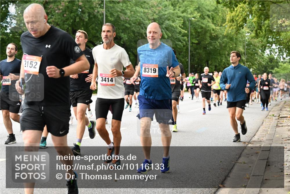 06.09.2026 - CURREX Alsterlauf Dr. Thomas Lammeyer http://msf.ph/oto/10116133 06.09.2026 09:12:21 Laufen 3068, 2152, 3, 2025, 3414, 5724, 8319, 249, 4121 meine-sportfotos.de